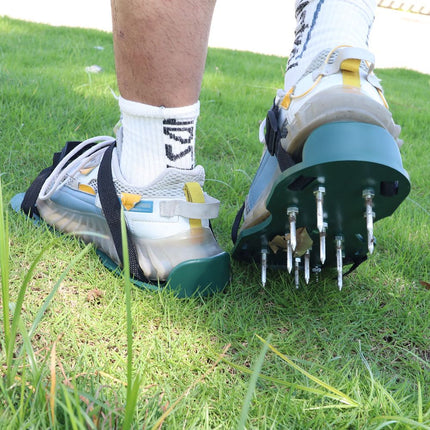 Lawn Aerator Shoes Free-Installation Grass Aeration Shoes with Stainless Steel Shovel, Heavy Duty Lawn Aerator Spike Shoes Lawn Aeration Tool with Hook （green,29.5*12.8cm)