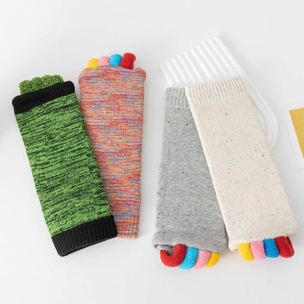 Five Toe Separator Yoga Socks Non Slip Open Toe Pilates Barre Foot Socks Breathable Stretch Studio Workout Socks-White