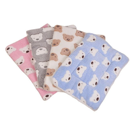 Pet Mat Thick Warm Cat Dog Blanket White Bear Grizzly Bear Pet mat 40x50cm